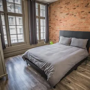 Le 402 Hostal