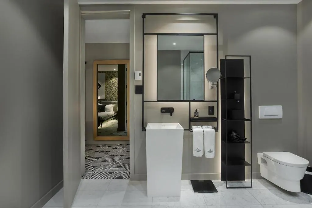 Hotel St-Thomas Montreal