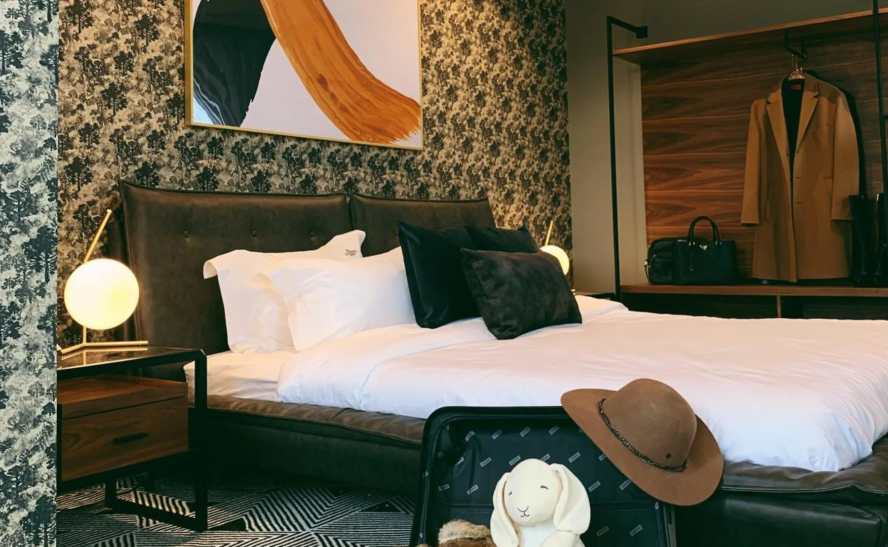 Hotel St-Thomas Montreal